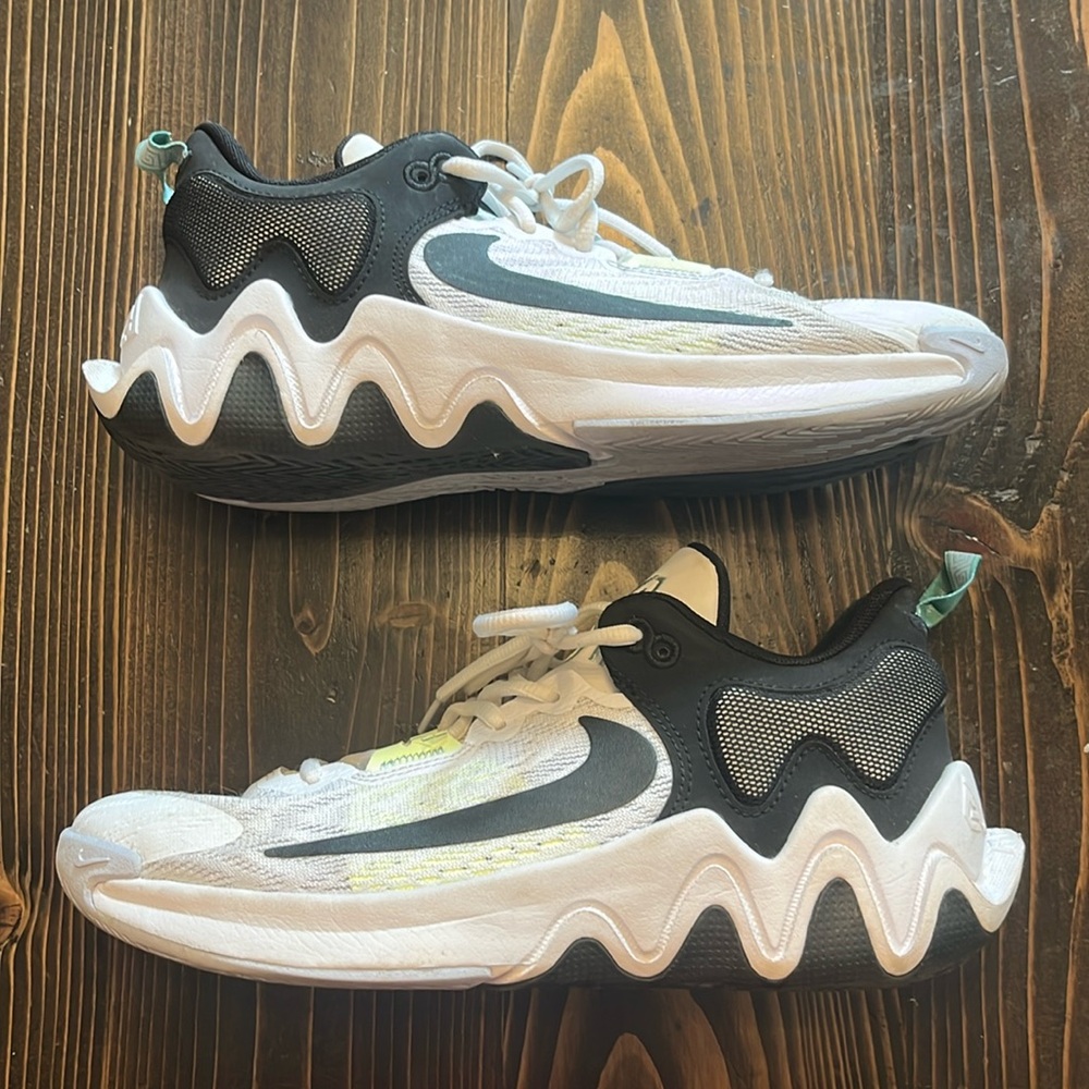 Youth Kids 7y Nike Giannis Immortality 2 Basketball Shoes